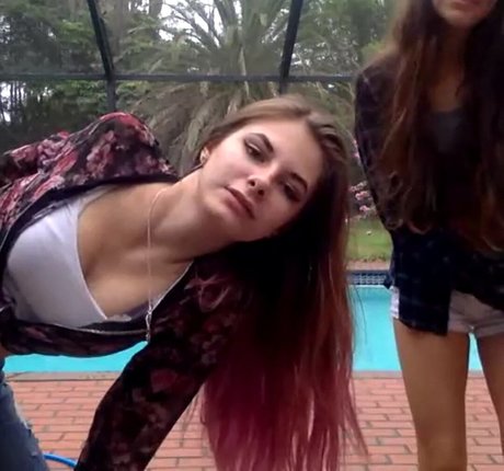 OnlyFans-model Theoutlaws