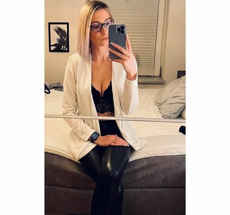 Обнаженная фотография утечки OnlyFans от Moonixy