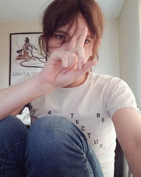 Alasti lekkinud OnlyFans-i pilt Rumeru