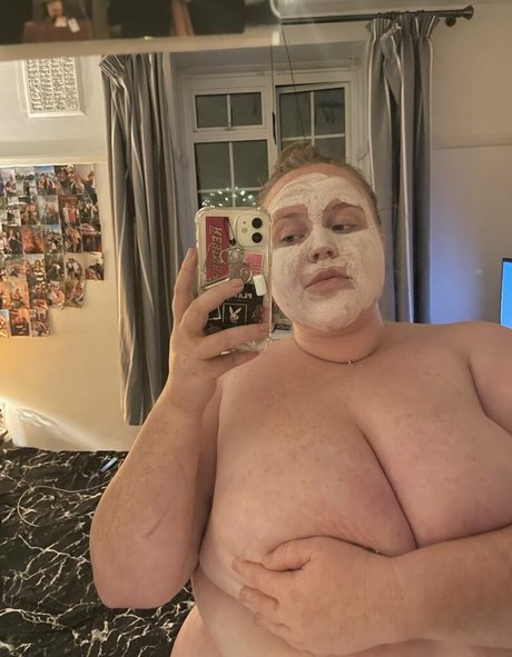 Have Emilyyyyyykate naked leaks OnlyFans pic