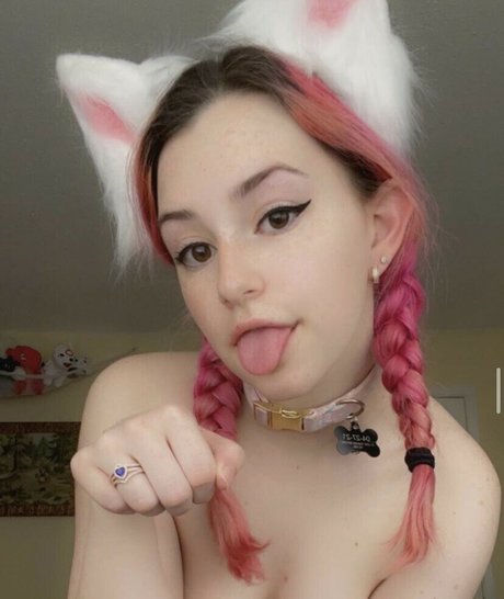 OnlyFans-model Strawburrykitten
