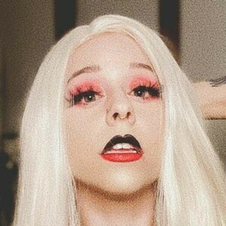 Naken lekkede OnlyFans-bilde av Jenkilzum