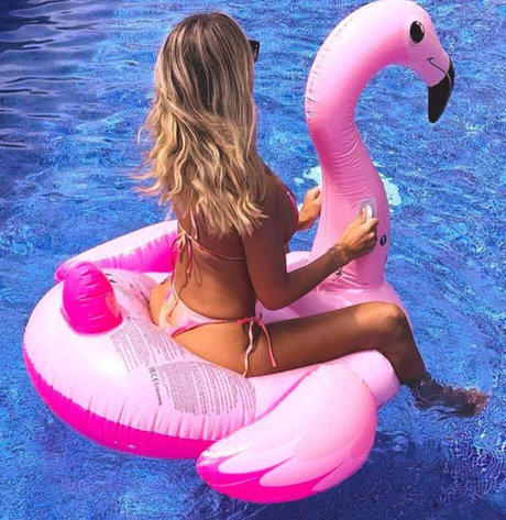 Naakte gelekte OnlyFans-foto van Christine Mcguinness