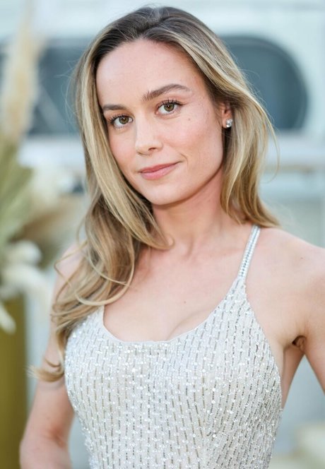 Nahá fotka uniklých OnlyFans od Brie Larson