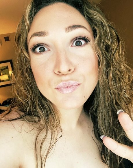 Lilylabeau OnlyFansリークヌード写真