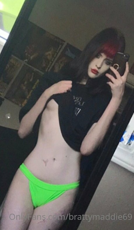 OnlyFans-model Brattymaddie666