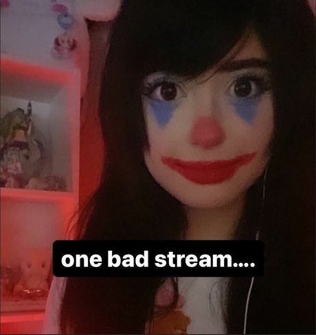 Marisnot12 naked leaks OnlyFans pic