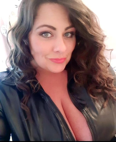 Foto di nudo di fuga di OnlyFans di Annie