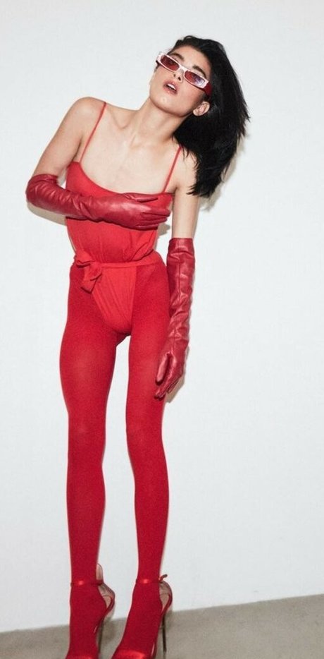 Обнаженная фотография утечки OnlyFans от Dixie Damelio