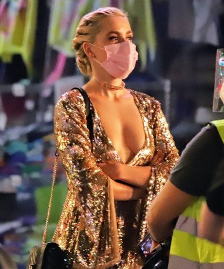 Kiernan Shipka naked leaks OnlyFans pic