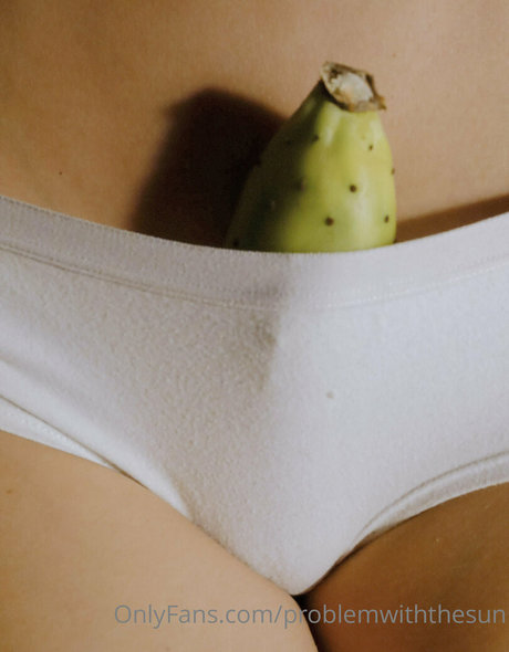 Alasti lekkinud OnlyFans-i pilt Problemwiththesun