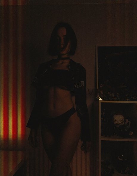 Foto di nudo di fuga di OnlyFans di Vikiblade