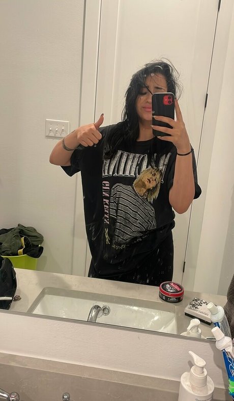 Nacktes geleaktes OnlyFans-Foto von Yourfutureexwifey