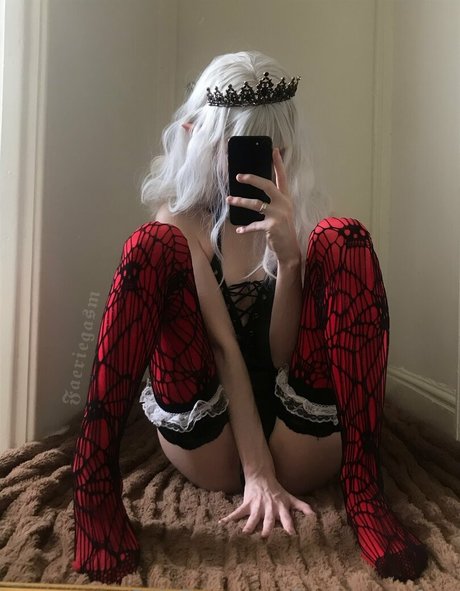 Naken lekkede OnlyFans-bilde av Faeriegasmfree