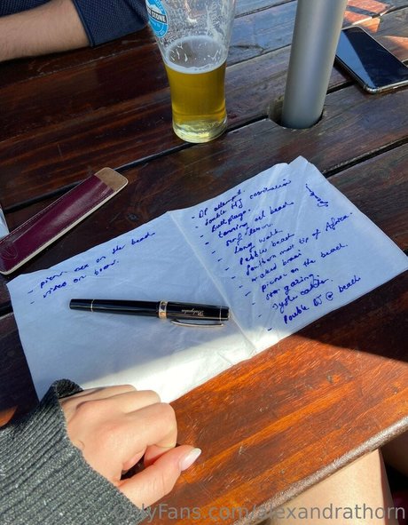 Foto di nudo di fuga di OnlyFans di Alexandrathorn