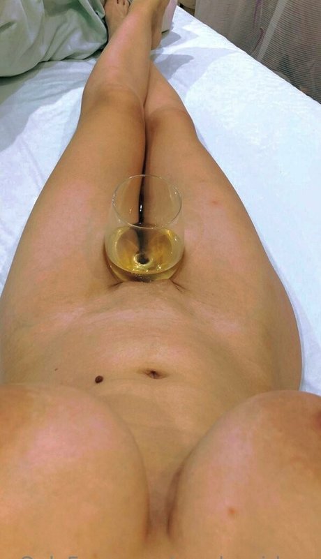 Naken lekkede OnlyFans-bilde av Candygirlua