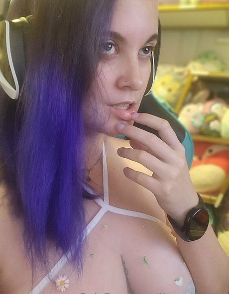 Naken lekkede OnlyFans-bilde av Lizaesthetics