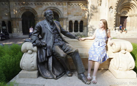 Naakte gelekte OnlyFans-foto van Acrylickatequinnfree