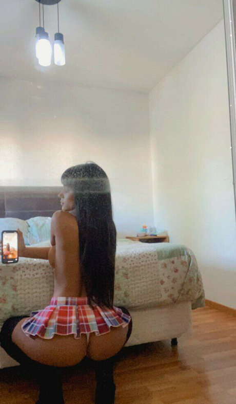 Naken lekkede OnlyFans-bilde av Antonella Corleto