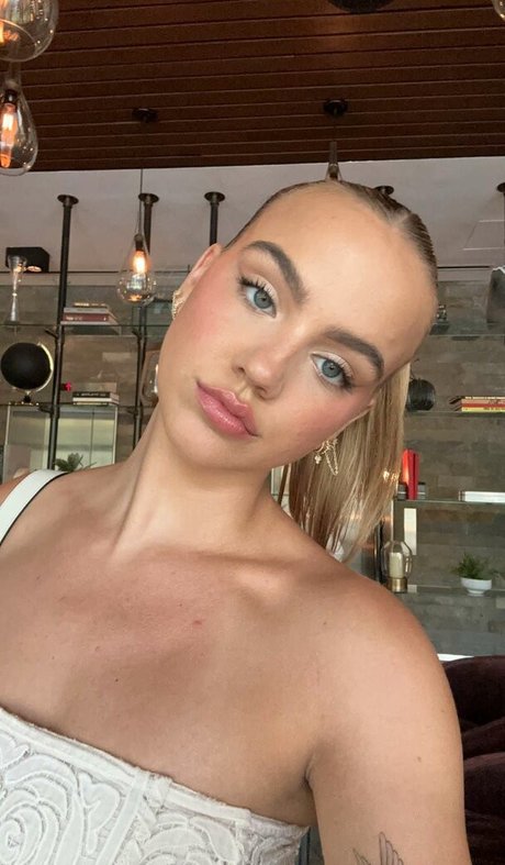 Photo nue de fuite OnlyFans de Emma Brooks