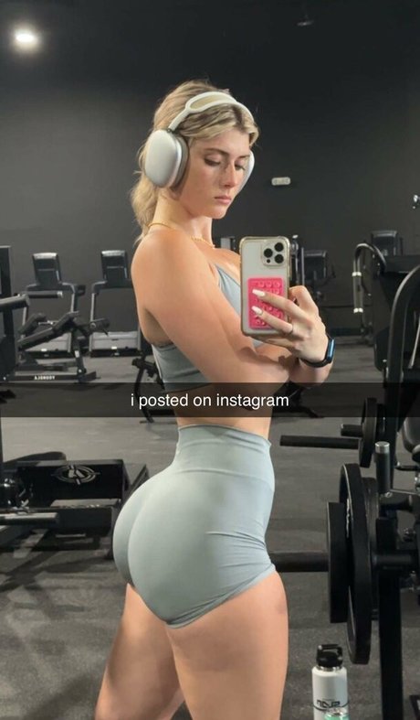 Naakte gelekte OnlyFans-foto van Faith Ordway