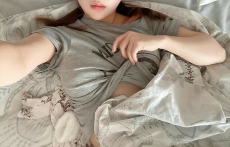 Alasti lekkinud OnlyFans-i pilt Rikako Katayama