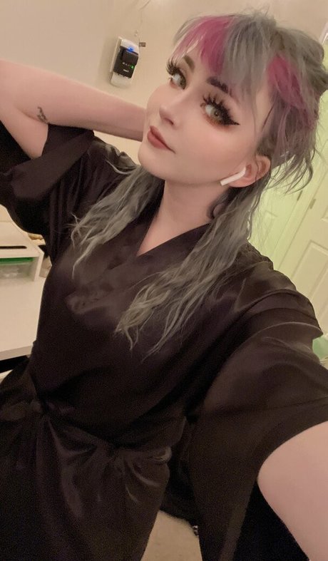 Foto desnuda filtrada de OnlyFans de Stellalasaurus