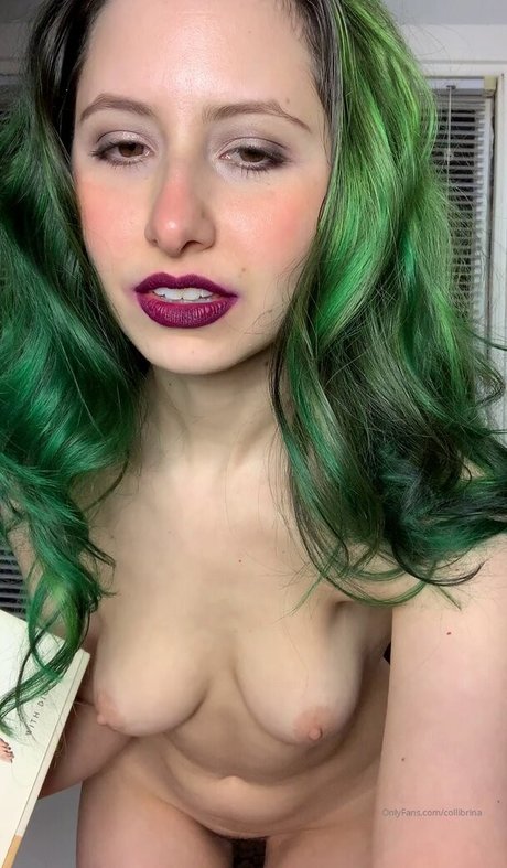 Nahá fotka uniklých OnlyFans od Collibrina