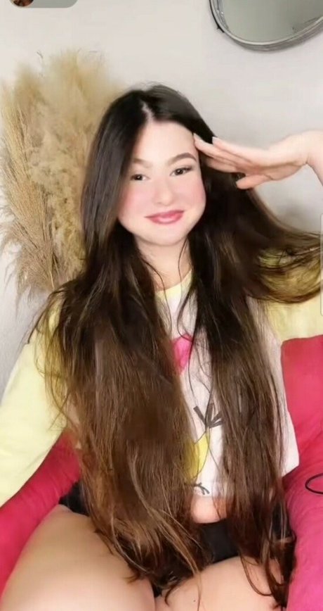 Photo nue de fuite OnlyFans de Nicolle Caroline