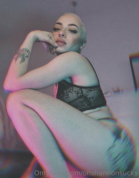 Foto desnuda filtrada de OnlyFans de Ohshannonsucks
