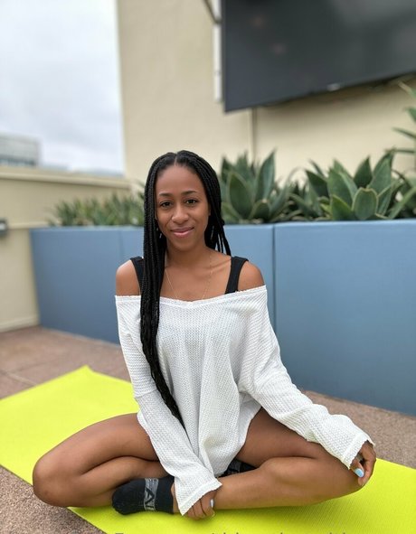 Foto di nudo di fuga di OnlyFans di Thisorthatwithsunny