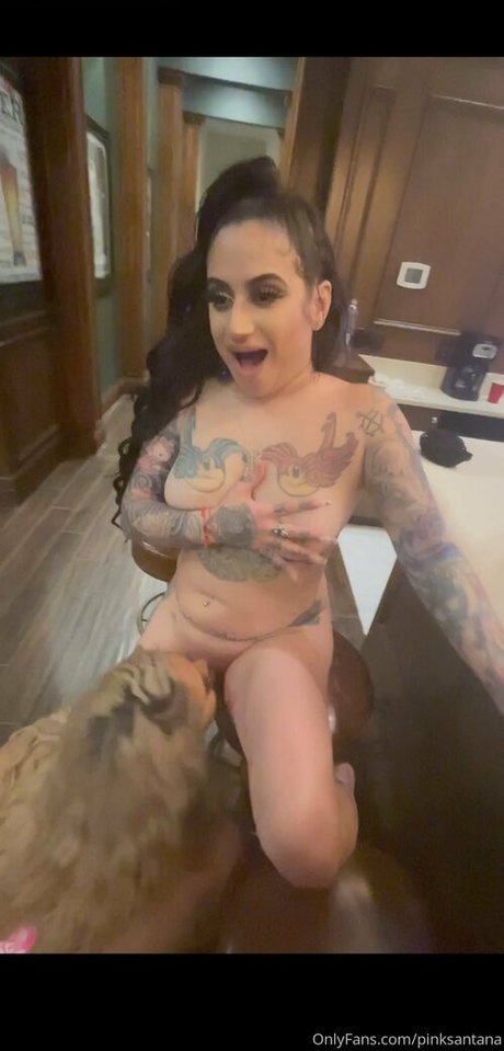 Naakte gelekte OnlyFans-foto van Pinksantana