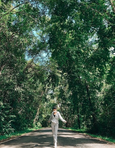 Alasti lekkinud OnlyFans-i pilt Aikajoin