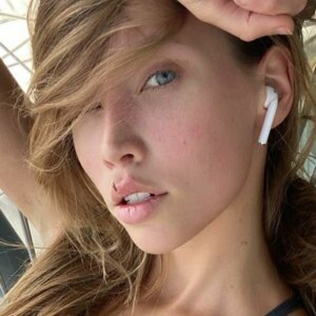 Nacktes geleaktes OnlyFans-Foto von Robinsoncrusoe