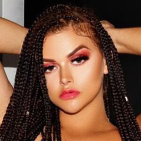 Alasti lekkinud OnlyFans-i pilt Reginaluv