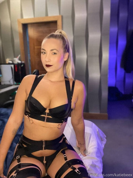 OnlyFans-model Katiebeex