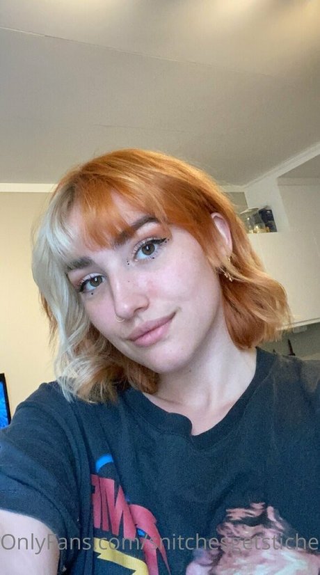 Snitchesgetstiches OnlyFansリークヌード写真