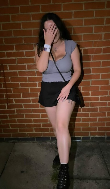 Naken lekkede OnlyFans-bilde av Moriah Lynne