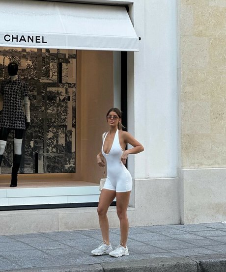 Naakte gelekte OnlyFans-foto van Ashley Marie Dickerson