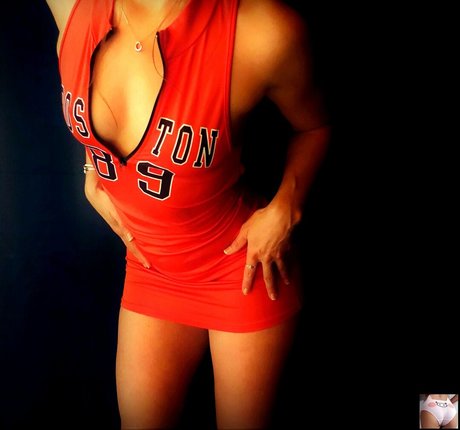 Alasti lekkinud OnlyFans-i pilt Socolas Universe