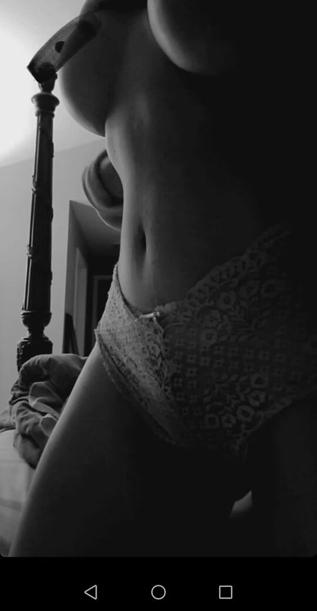 Foto desnuda filtrada de OnlyFans de Michelle Miele