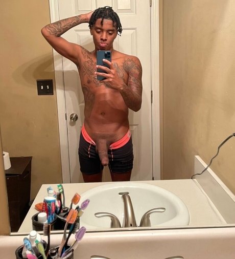 Alasti lekkinud OnlyFans-i pilt Datwayaton