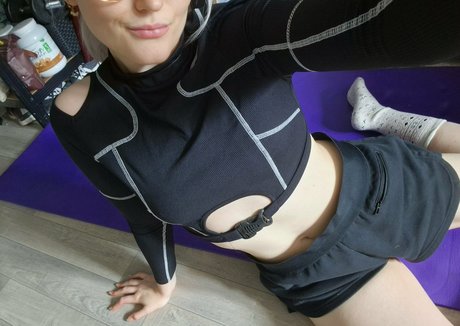 Naakte gelekte OnlyFans-foto van Lenathegarbagecan