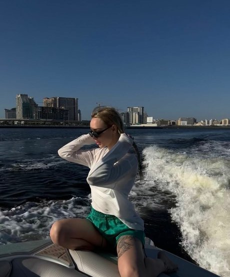 Обнаженная фотография утечки OnlyFans от Diana Shurygina