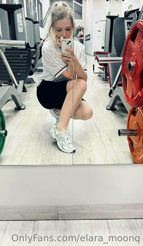 Naken lekkede OnlyFans-bilde av Elaramoonq