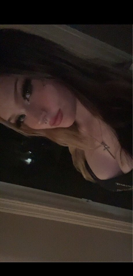 Naken lekkede OnlyFans-bilde av Xanbones