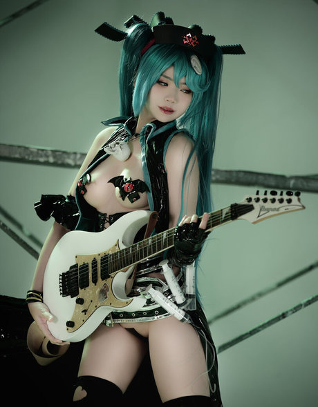 Zinieq Cosplayer naked leaks OnlyFans pic