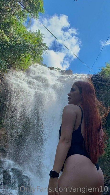 Alasti lekkinud OnlyFans-i pilt Angiem10