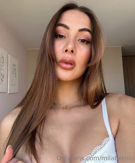 Naken lekkede OnlyFans-bilde av Mila Bernal