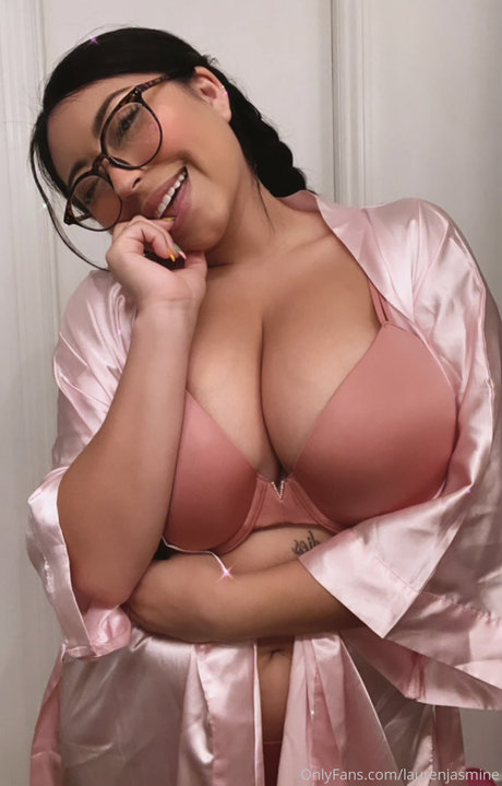 Photo nue de fuite OnlyFans de Laurenjasmine